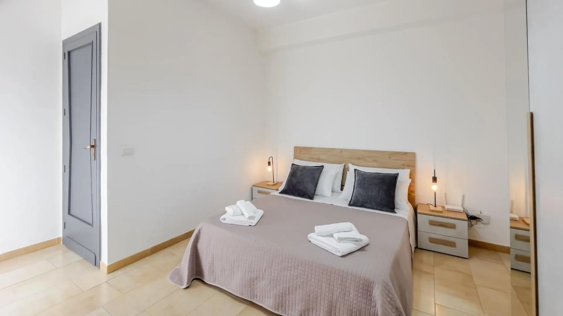 Apartamento Sicily O'Clock House Lentini 0*,  Italia